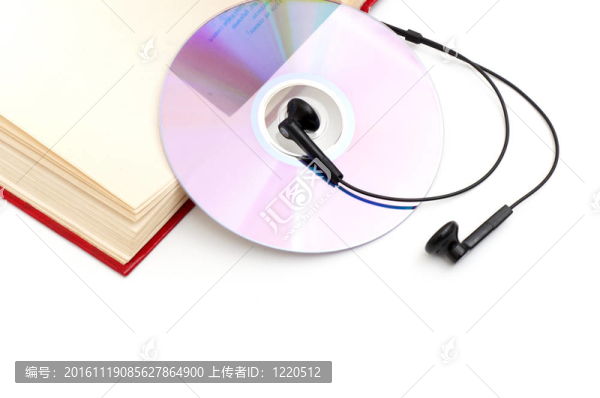 耳機和書籍（音頻圖書概念）