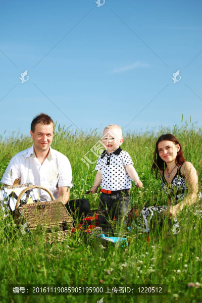 家庭野餐-匯圖網(wǎng) www.fosd68.com 家庭野餐