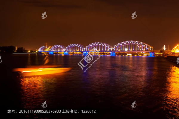 里加鐵路橋