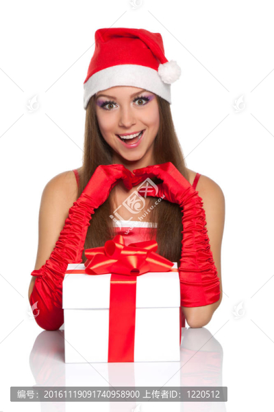 圣誕女孩在紅色圣誕帽