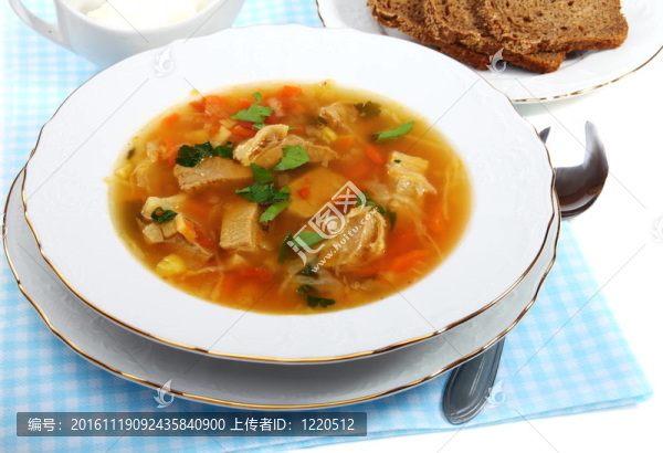 酸菜肉片湯。