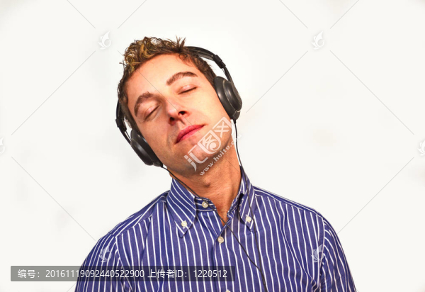 吸引年輕人聽(tīng)音樂(lè)