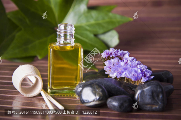 SPA環(huán)境中的香水油瓶