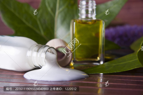SPA環(huán)境中的香水油瓶