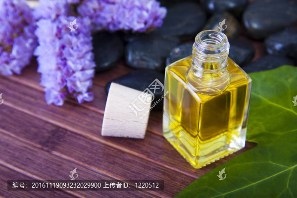 SPA環(huán)境中的香水油瓶