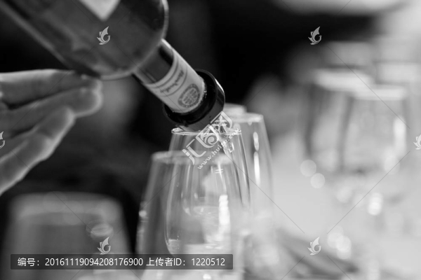 葡萄酒被稱為catavinos眼鏡