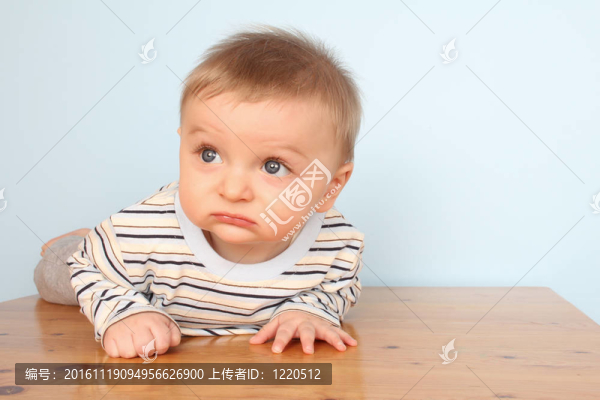 小男孩