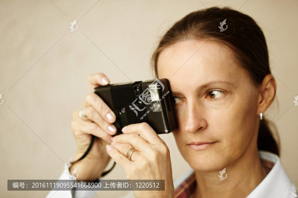 女攝影師