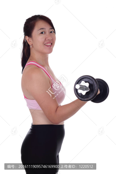 舉起啞鈴的女人
