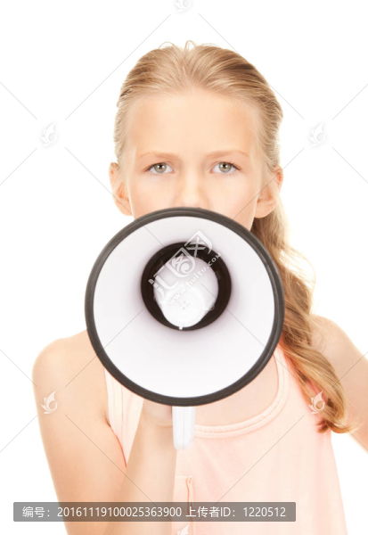 女孩用擴音器