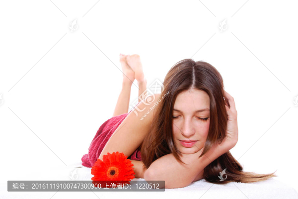 美麗的女人與花