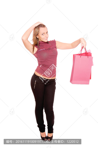 帶購物袋的快樂女人