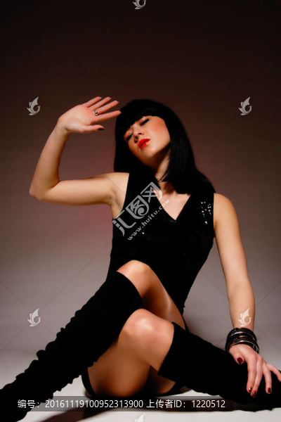 一個美麗的年輕女人的肖像