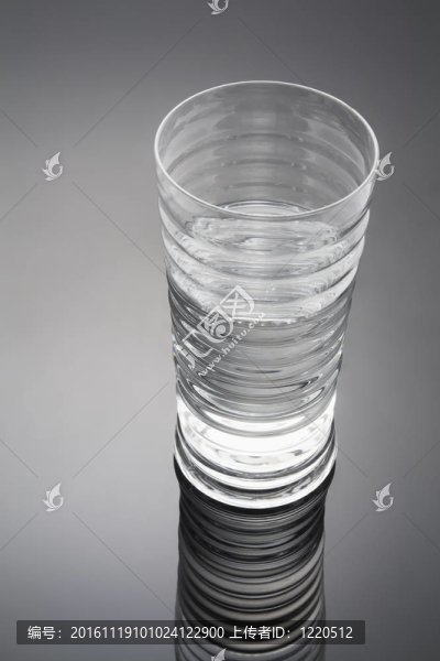 一杯水