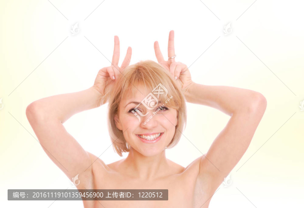 清新美麗的年輕模特