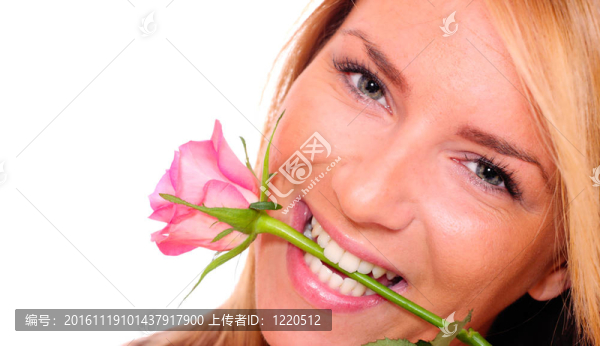 與玫瑰的感性美麗女子工作室肖像