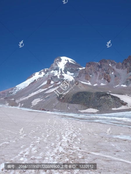 卡茲別克山