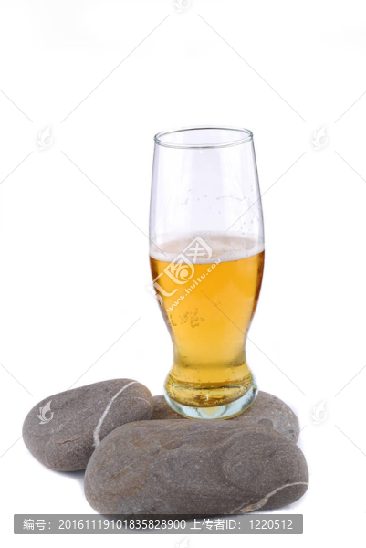 金色的啤酒