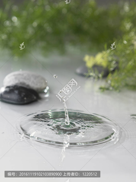 潑灑