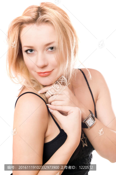 一個微笑美麗的金發(fā)女郎的肖像