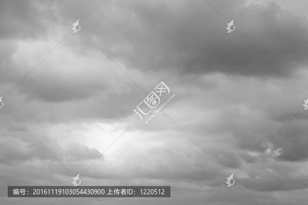 暴風(fēng)雨的天空