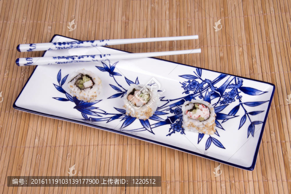 在陶瓷餐具粟實卷