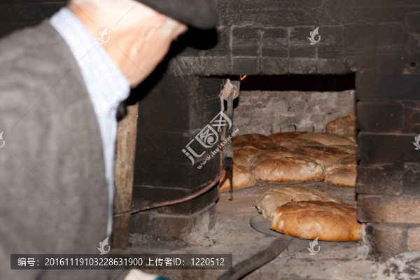 一塊剛出爐的面包