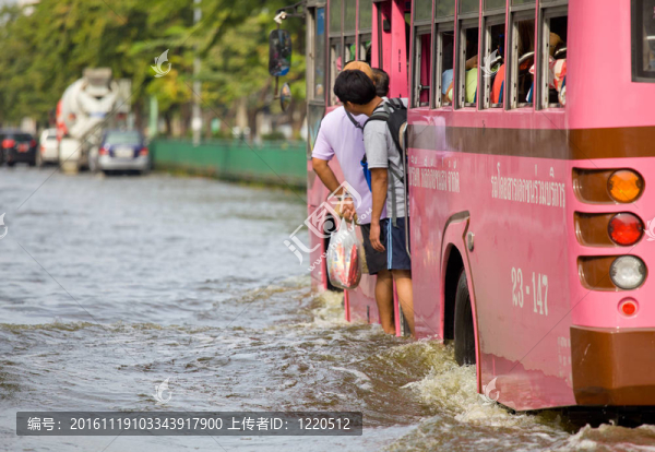 泰國洪水襲擊泰國中部