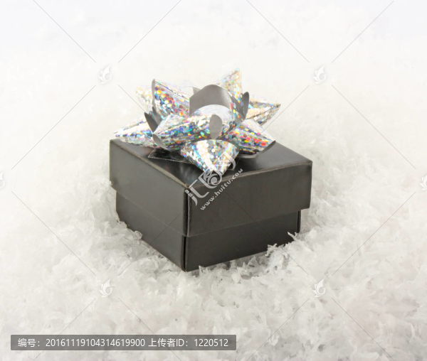 黑色禮品盒白色蝴蝶結(jié)