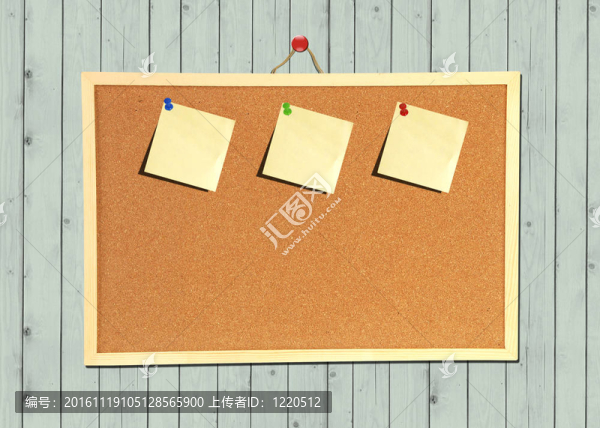 木質(zhì)隔墻上的軟木布告板