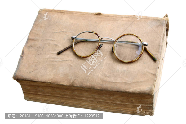 帶古董眼鏡的老書