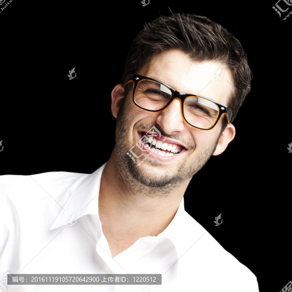 年輕人微笑-匯圖網(wǎng) www.fosd68.com 年輕人微笑