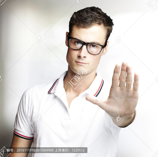 年輕人的手勢(shì)-匯圖網(wǎng) www.fosd68.com 年輕人的手勢(shì)
