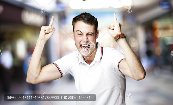 男人向上