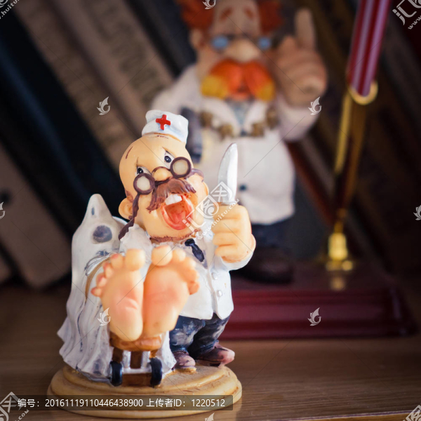 外科醫(yī)生的玩具-匯圖網(wǎng) www.fosd68.com 外科醫(yī)生的玩具