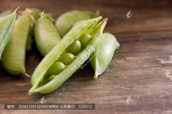 農(nóng)場餐桌上的豌豆