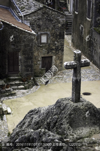 石橫村Couver-匯圖網(wǎng) www.fosd68.com 石橫村Couver