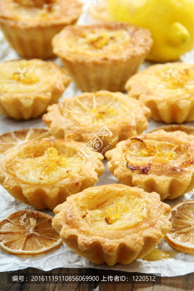 Sandy,pastry與檸檬灌裝。