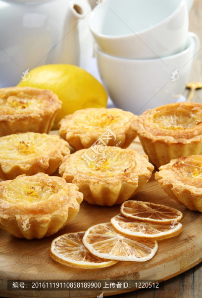 Sandy,pastry與檸檬灌裝。