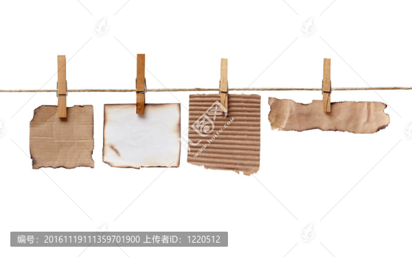 晾衣繩上的衣夾和便條紙