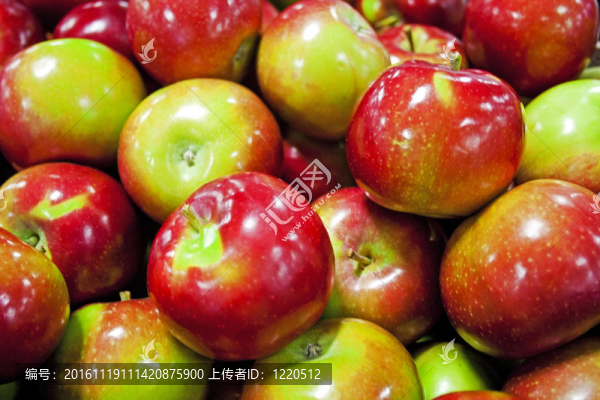 市場(chǎng)中的蘋果