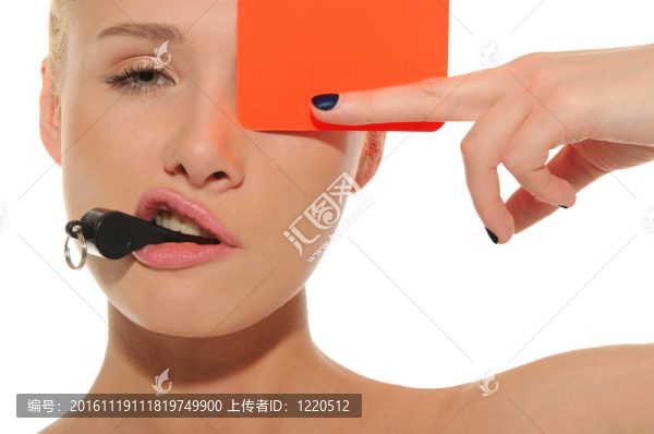 美麗的女人，帶著口哨和口哨