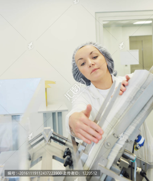 制藥公司女職工