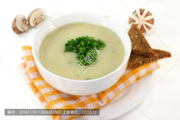 奶油蘑菇湯