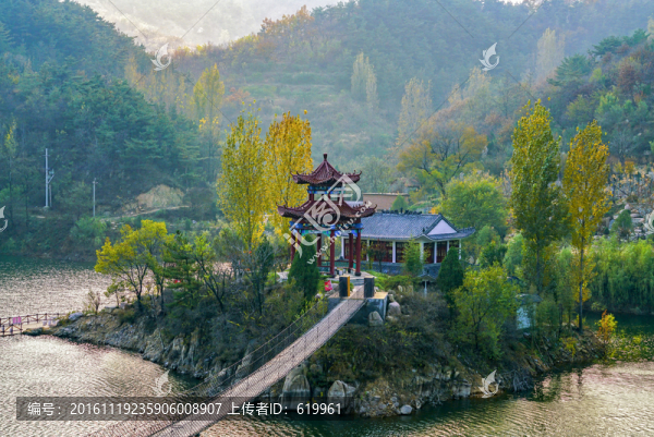 山水云水瑤秋景