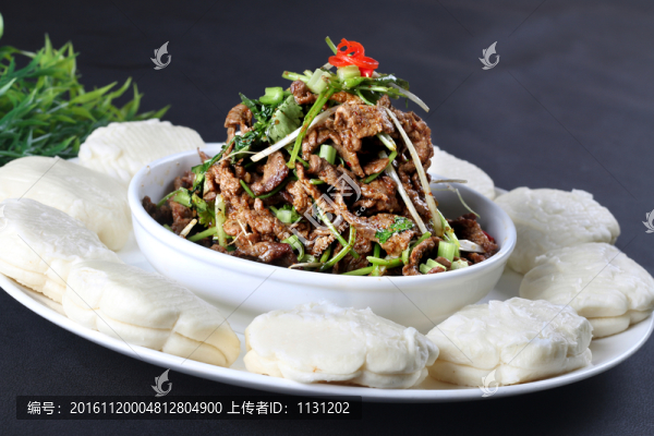 新西蘭小牛肉配荷葉餅