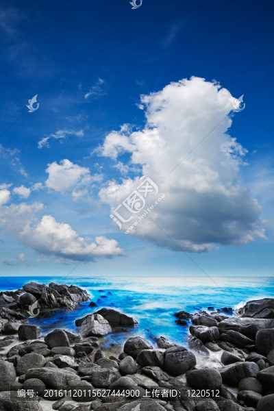 海景。長曝光垂直射擊。