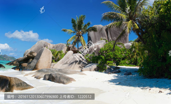 Anse,Source,D銀色沙灘