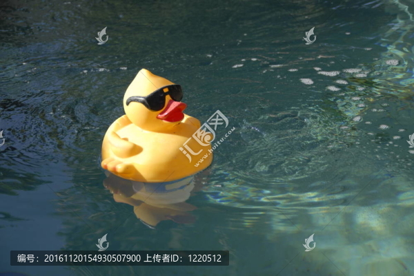 戴墨鏡的橡皮鴨子