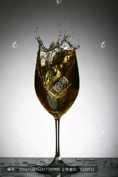 酒精濺